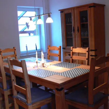 Apartment Monima *