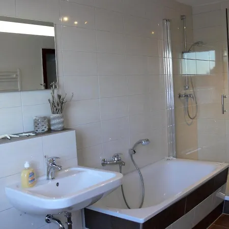 Apartment Monima Bergen Auf Rugen